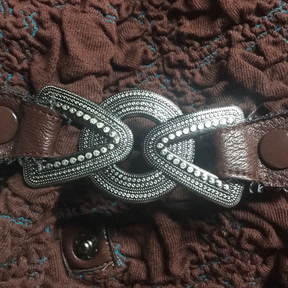 Boutique Coat w/beautiful buttons. Size Small - Picture 3 of 3